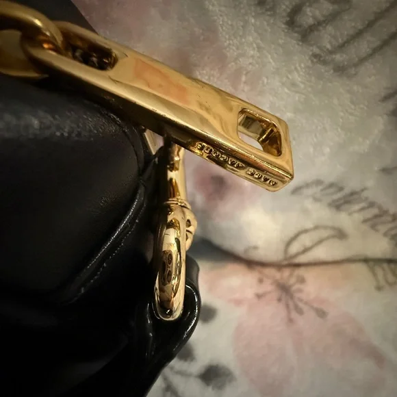 Marc Jacobs Crossbody Bag with pattern leather strap preowned - Picture 8 of 16